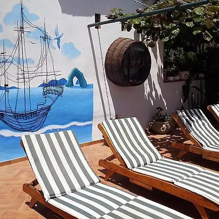 Sleeps 5 Pool Wifi * Furore